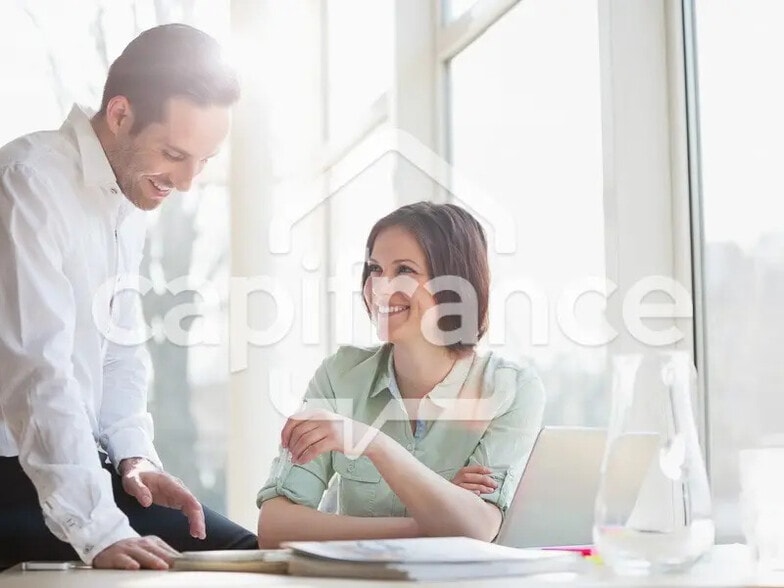 Local d'activités dans Bourgoin-Jallieu à vendre - Photo intérieure - Image 3 de 3