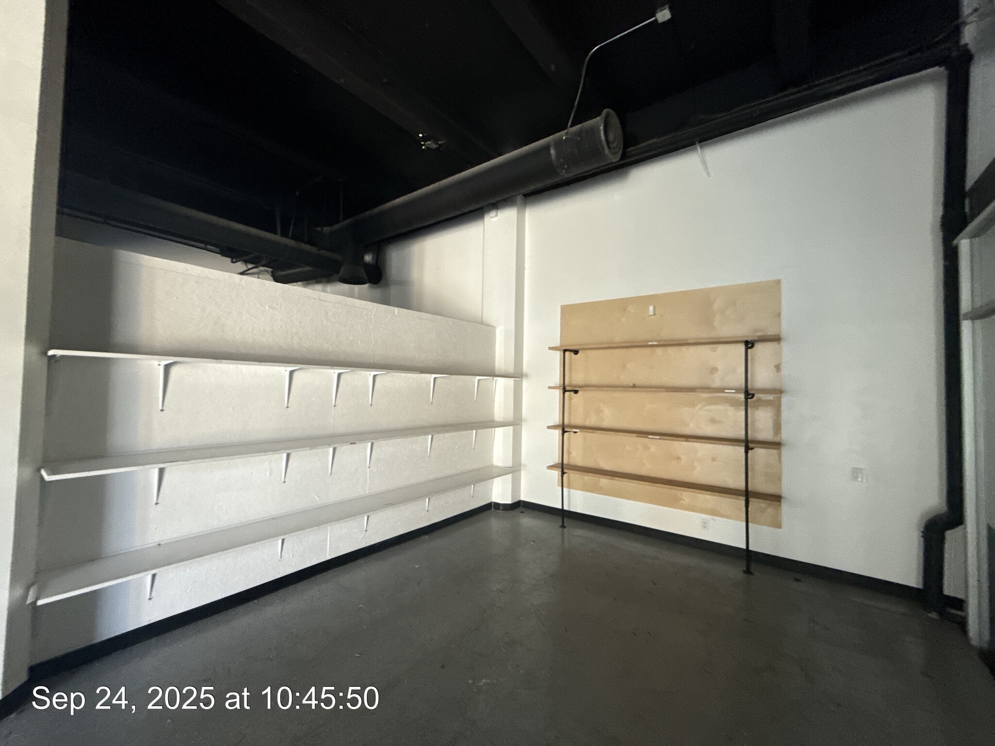 313 S San Pedro Ave, Los Angeles, CA for lease Interior Photo- Image 1 of 9