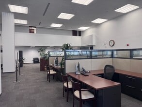 16255 Ventura Blvd, Encino, CA à louer Photo intérieure- Image 2 de 2