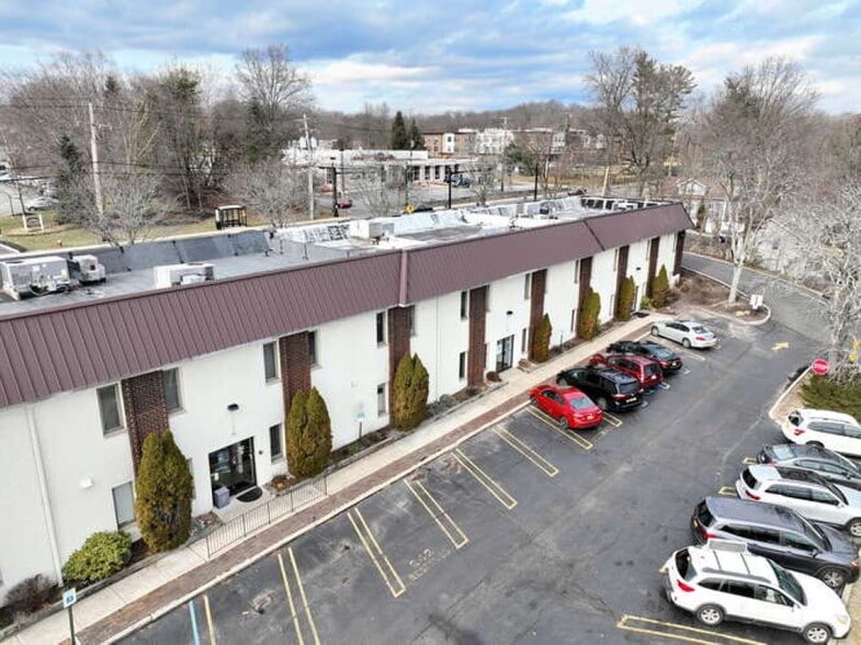 236-246 N Main St, New City, NY for lease - Building Photo - Image 2 of 8