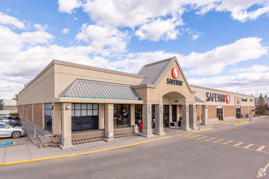 610 Big Rock Ln, Okotoks, AB for lease - Primary Photo - Image 1 of 2