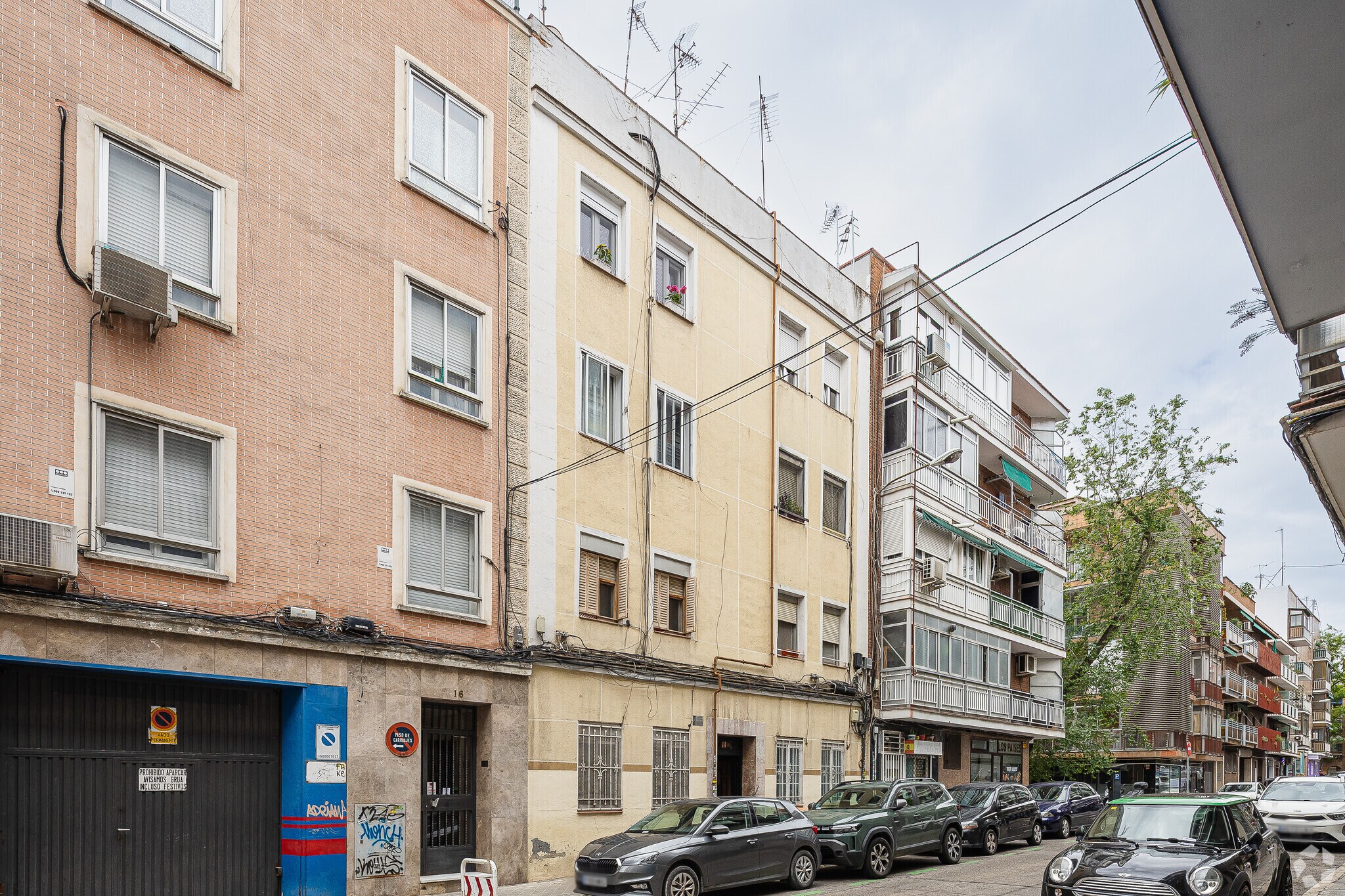 Calle Lorenzo González, 14, Madrid, Madrid for lease Primary Photo- Image 1 of 3