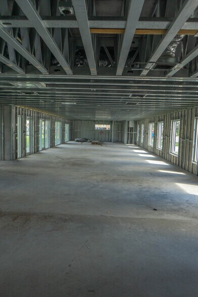 907 Person St, Kissimmee, FL à vendre - Photo intérieure - Image 2 de 48
