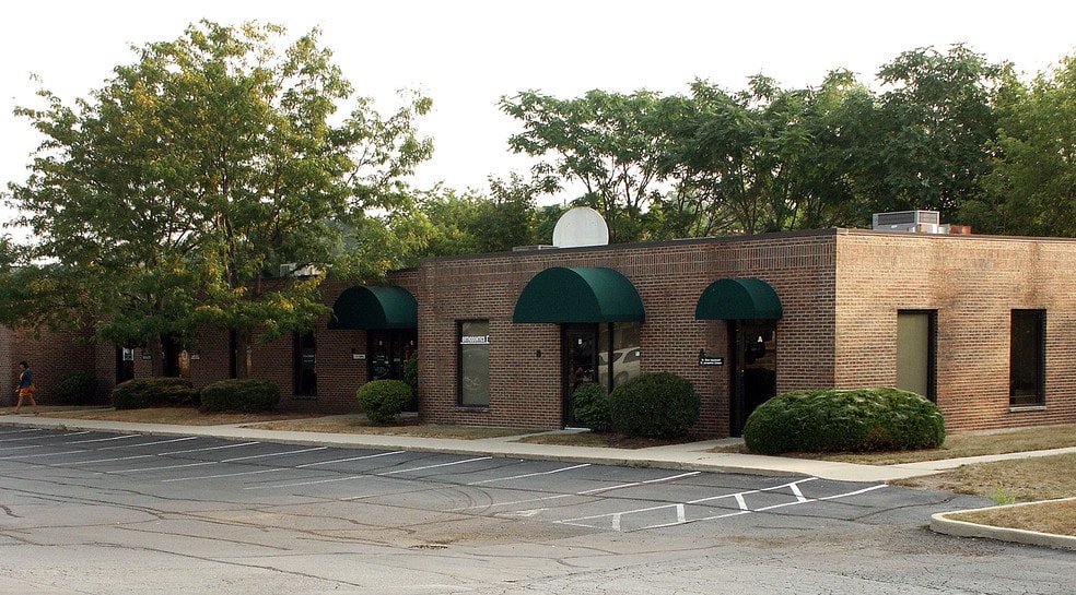34 N Island Ave, Batavia, IL for lease - Primary Photo - Image 1 of 14