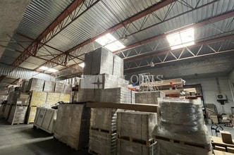 Industriel dans Vitrolles à louer Photo intérieure- Image 1 de 7