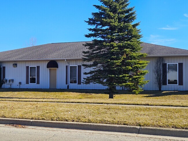 More details for 3726 Fortune Blvd, Saginaw, MI - Office for Sale