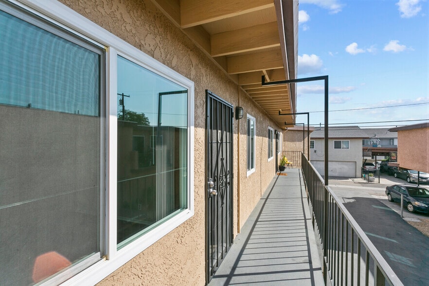 1010 E Broadway, Anaheim, CA for sale - Building Photo - Image 3 of 62