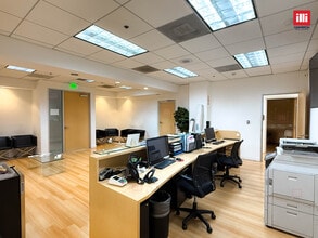 8900 Wilshire Blvd, Beverly Hills, CA à louer Photo intérieure- Image 2 de 16