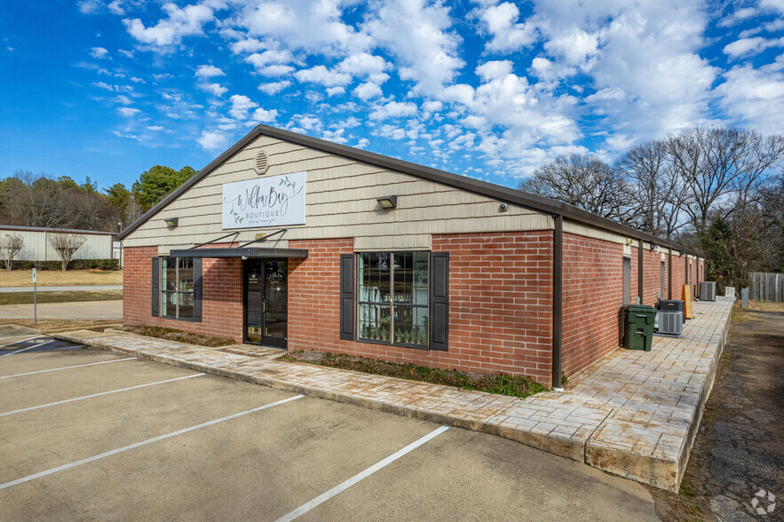 6724 Paluxy Dr, Tyler, TX for lease - Building Photo - Image 2 of 36