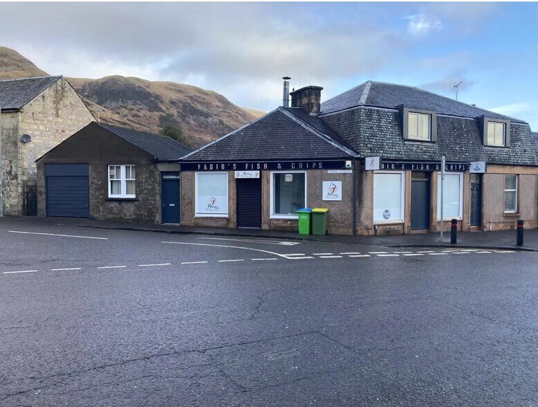 104-108 High St, Tillicoultry à vendre - Photo du bâtiment - Image 3 de 28
