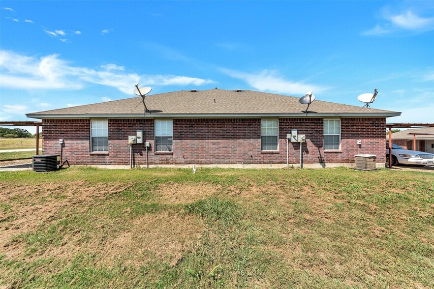 175 Private Road 3459, Paradise, TX à vendre - Photo du bâtiment - Image 2 de 15