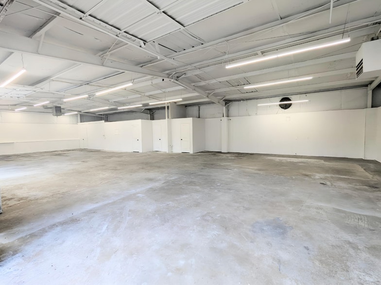 410 Westbrook Ct, Spartanburg, SC for lease - Building Photo - Image 3 of 4