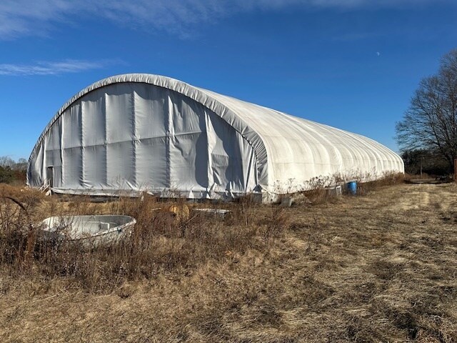 282 Old Canterbury Tpke, Norwich, CT à vendre - Photo du bâtiment - Image 3 de 8