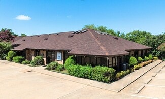 Plus de détails pour 1721 Cimarron Trl, Hurst, TX - Bureau à vendre