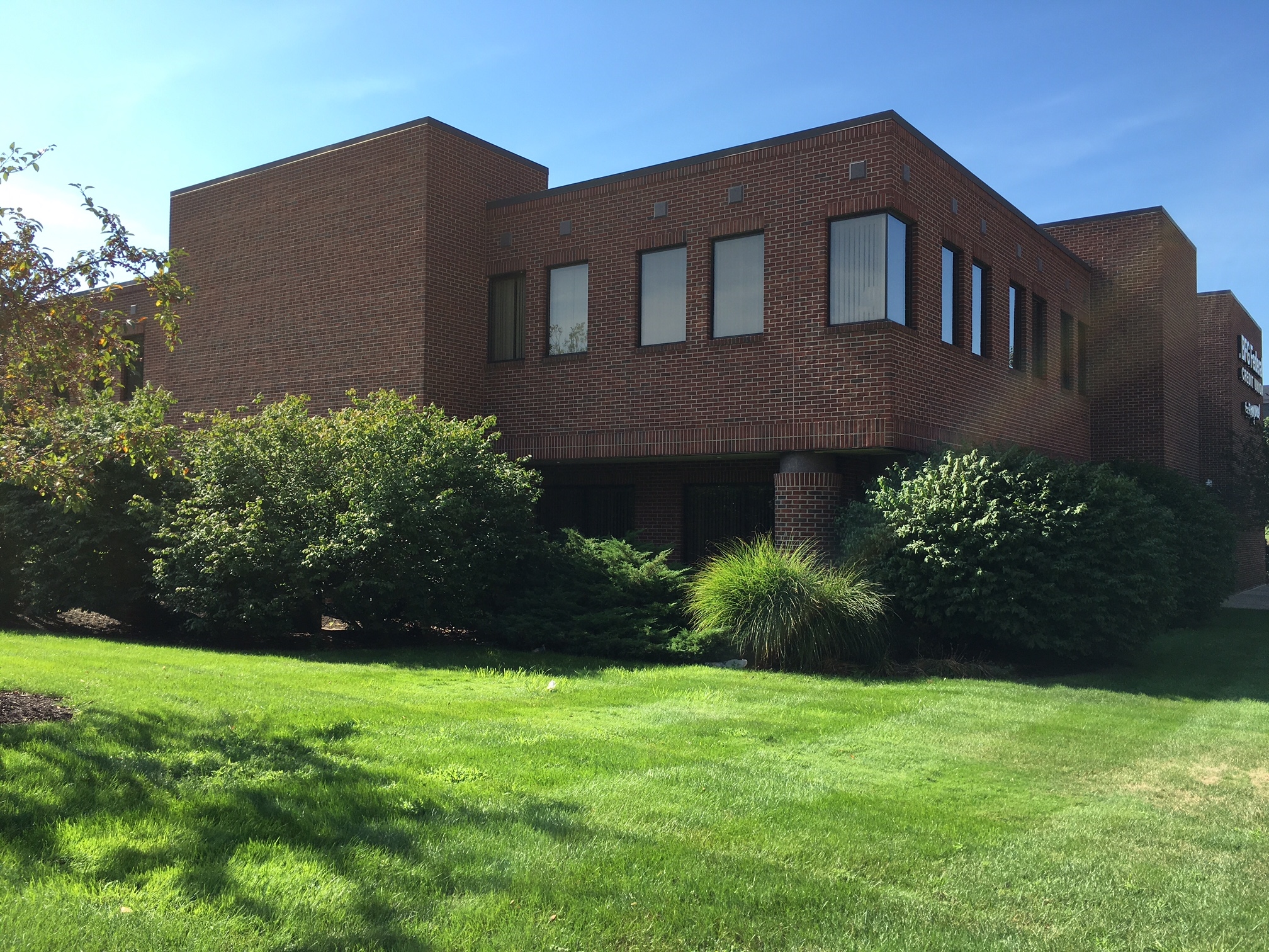 445 S Main St, Akron, OH for lease Building Photo- Image 1 of 13