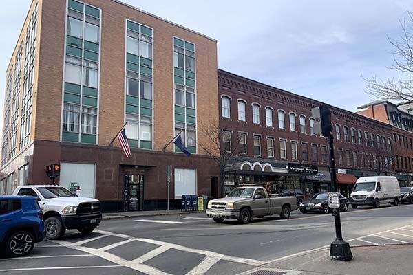 100 Main St, Brattleboro, VT for sale - Building Photo - Image 3 of 11