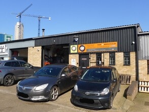 Latimer Rd, Luton for lease Building Photo- Image 2 of 5