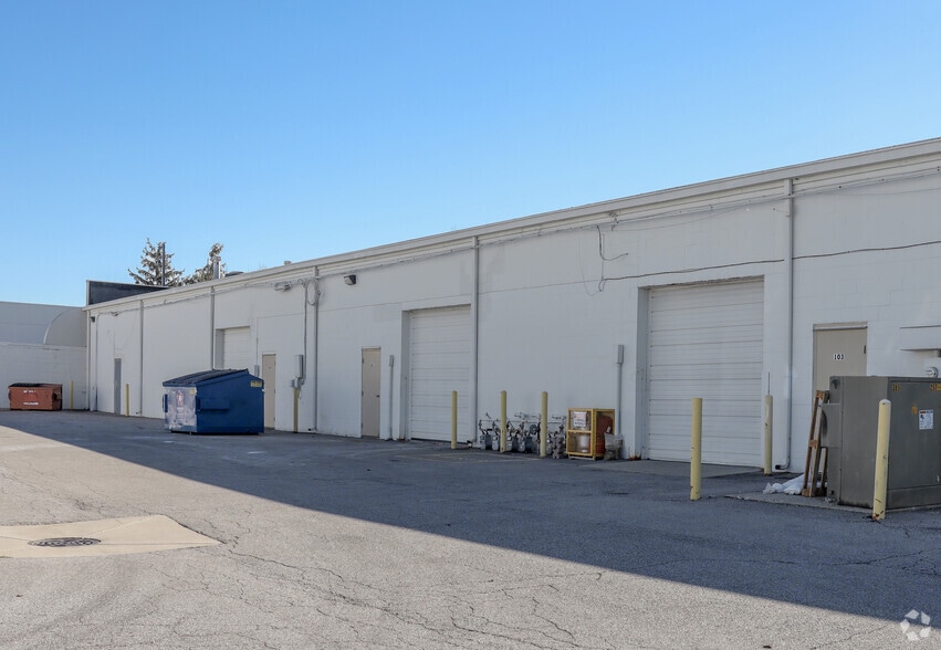 7301 Georgetown Rd, Indianapolis, IN for sale - Building Photo - Image 3 of 8