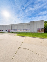1202 Thomas Beck Rd, Des Moines, IA à louer Photo intérieure- Image 1 de 5