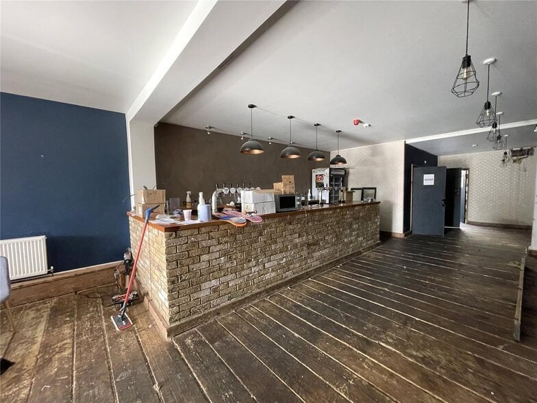 14 Alexandra St, Southend On Sea for lease - Building Photo - Image 3 of 8