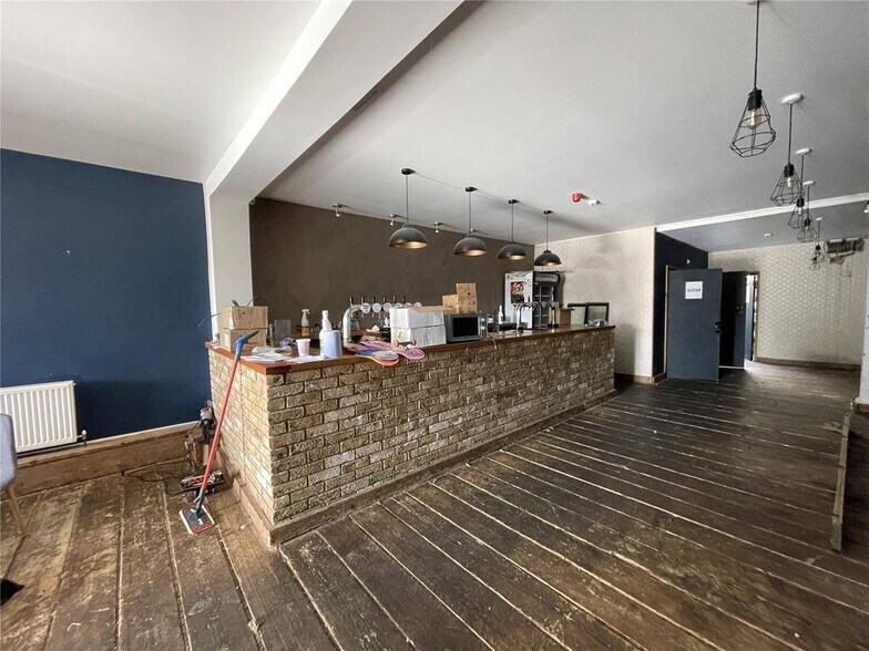 14 Alexandra St, Southend On Sea à louer - Photo du bâtiment - Image 3 de 8