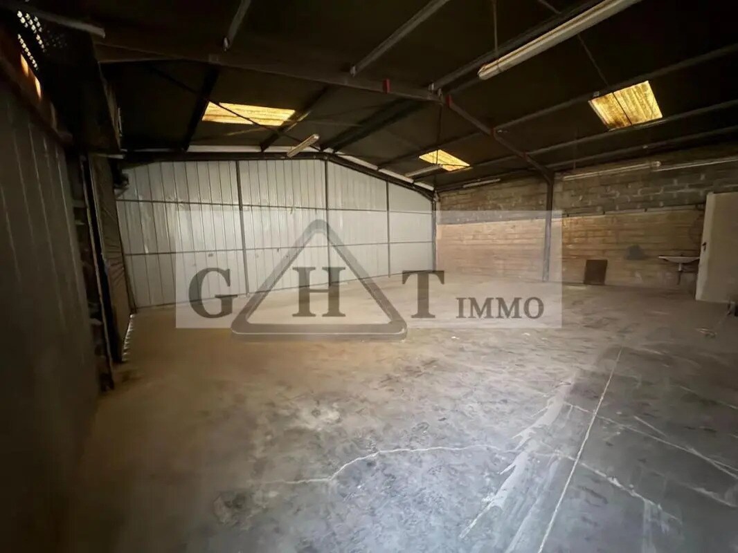 Bureau dans Dammarie-les-Lys à louer Photo du bâtiment- Image 1 de 16