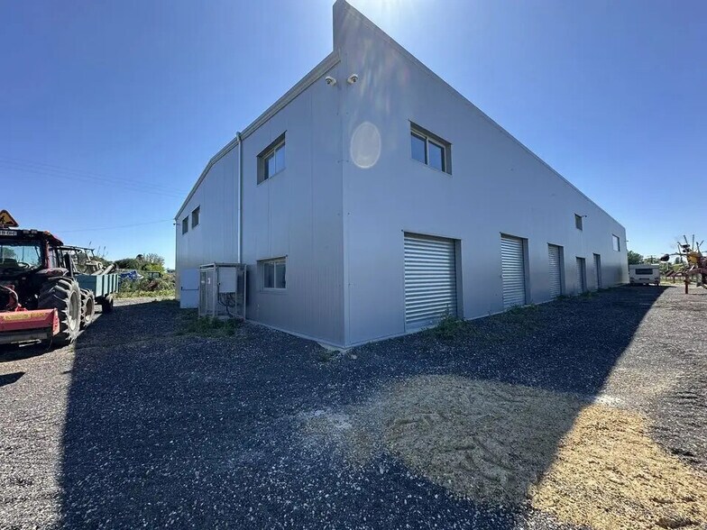 Flex in Bellegarde for lease - Building Photo - Image 2 of 9