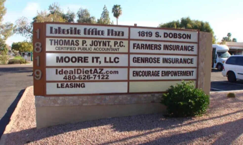 1819 S Dobson Rd, Mesa, AZ for lease - Building Photo - Image 2 of 4