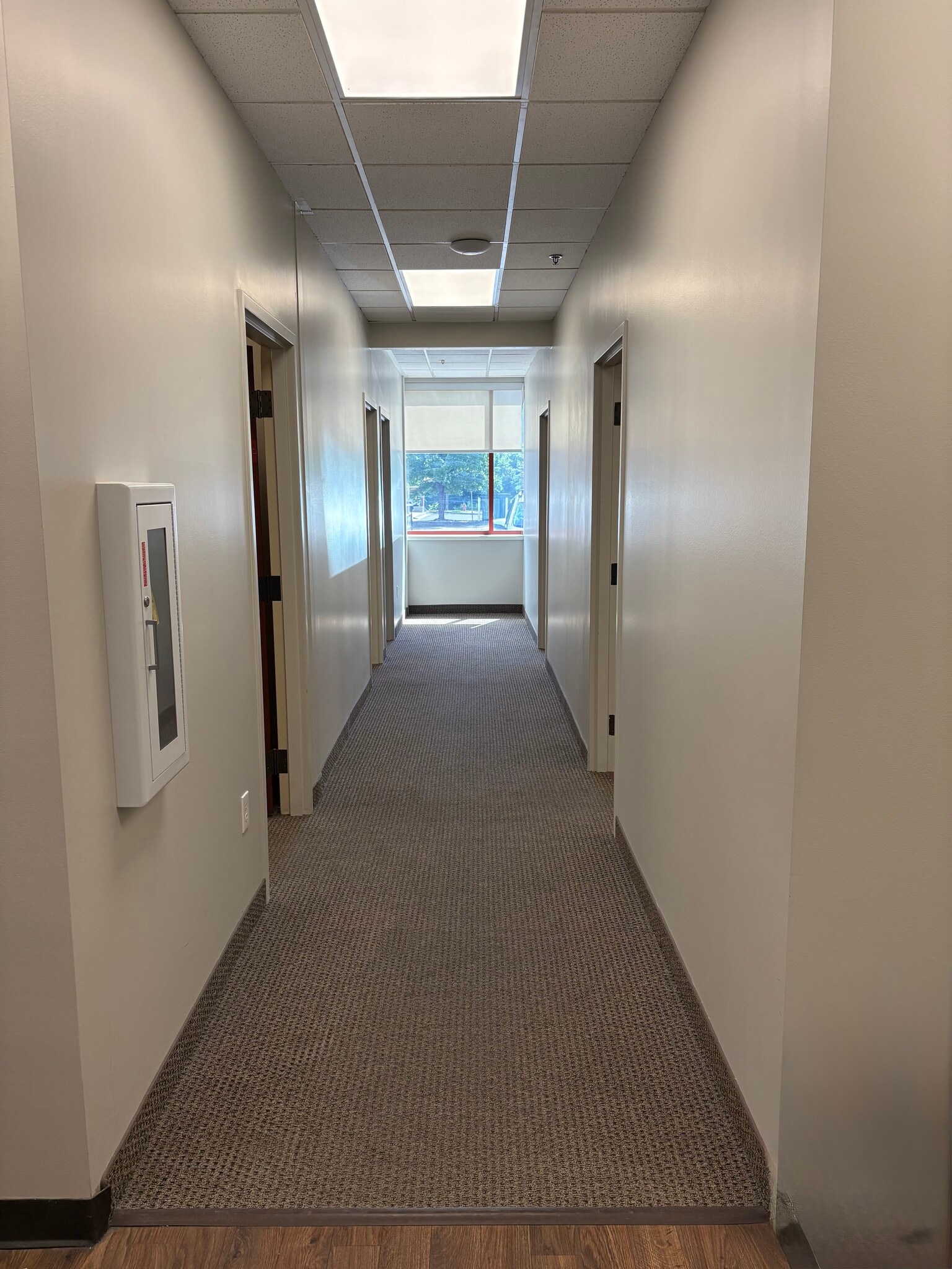 308 E 4500 S, Salt Lake City, UT for lease Interior Photo- Image 1 of 2