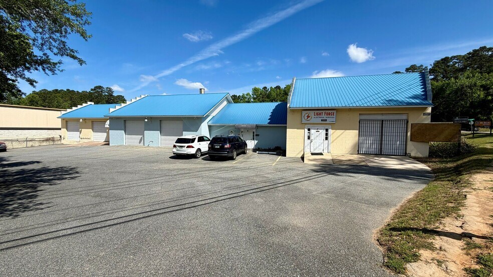 2490 Centerville Rd, Tallahassee, FL à louer - Photo du bâtiment - Image 2 de 8