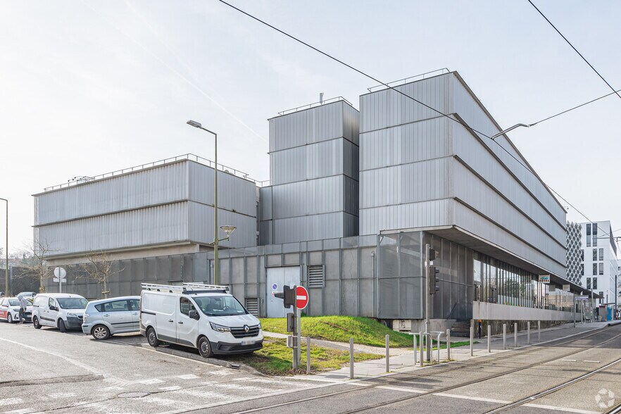 6 Rue Romain Rolland, Lormont à louer - Photo du bâtiment - Image 2 de 3