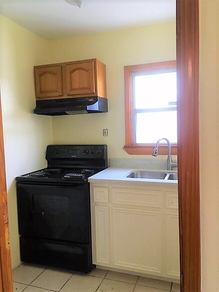 8453 Howard Dr, Houston, TX à louer - Autre - Image 3 de 9