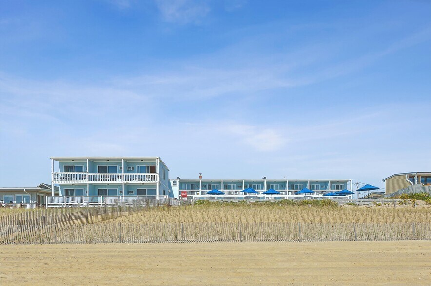 84 S Emerson Ave, Montauk, NY à vendre - Photo du bâtiment - Image 2 de 43