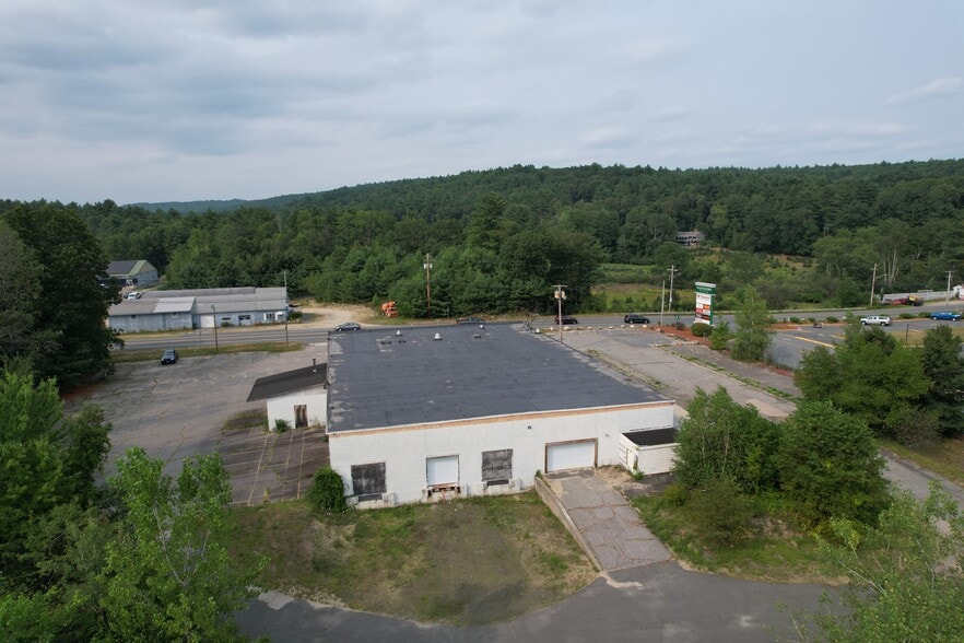 136-140 New Athol Rd, Orange, MA à louer - Photo du bâtiment - Image 3 de 14