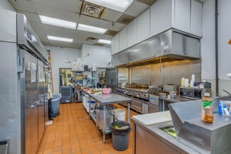 More details for 5081 N Rainbow Blvd, Las Vegas, NV - Retail for Lease