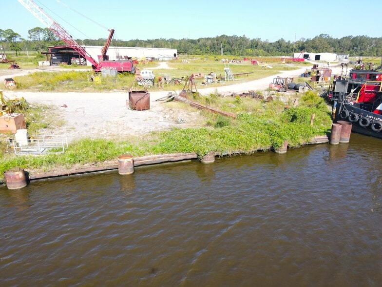 503 Degravelle rd, Morgan City, LA à vendre - Photo du bâtiment - Image 3 de 20