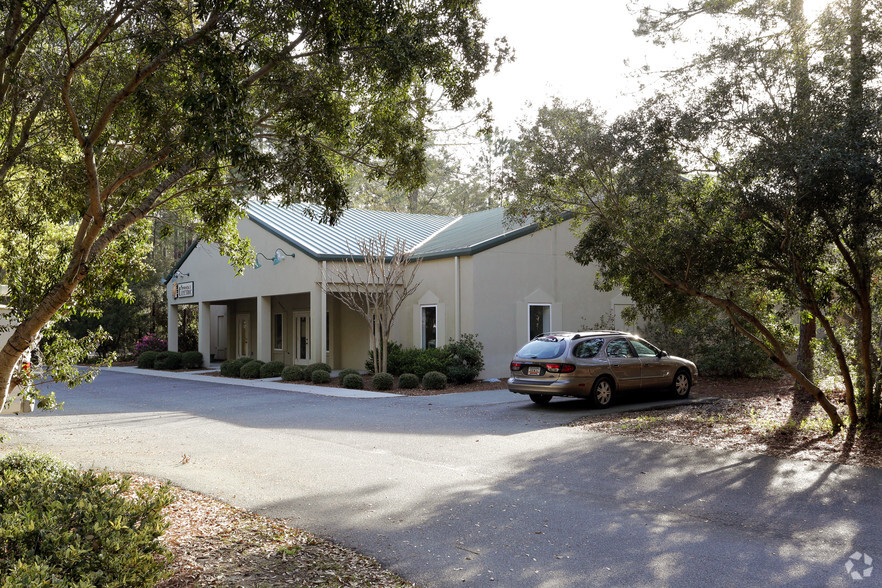 3 Lost Hollow Ln, Bluffton, SC for lease - Primary Photo - Image 1 of 32