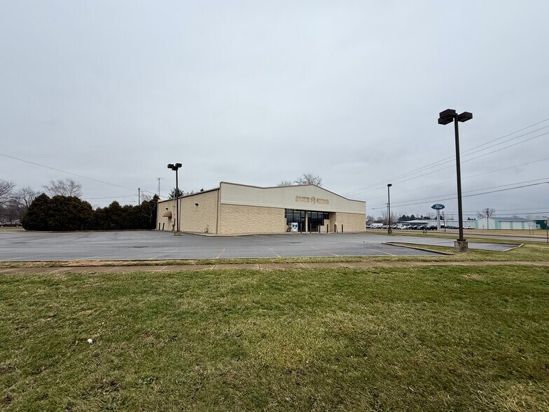 6339 State Route 113, Bellevue, OH à vendre - Photo du bâtiment - Image 3 de 13