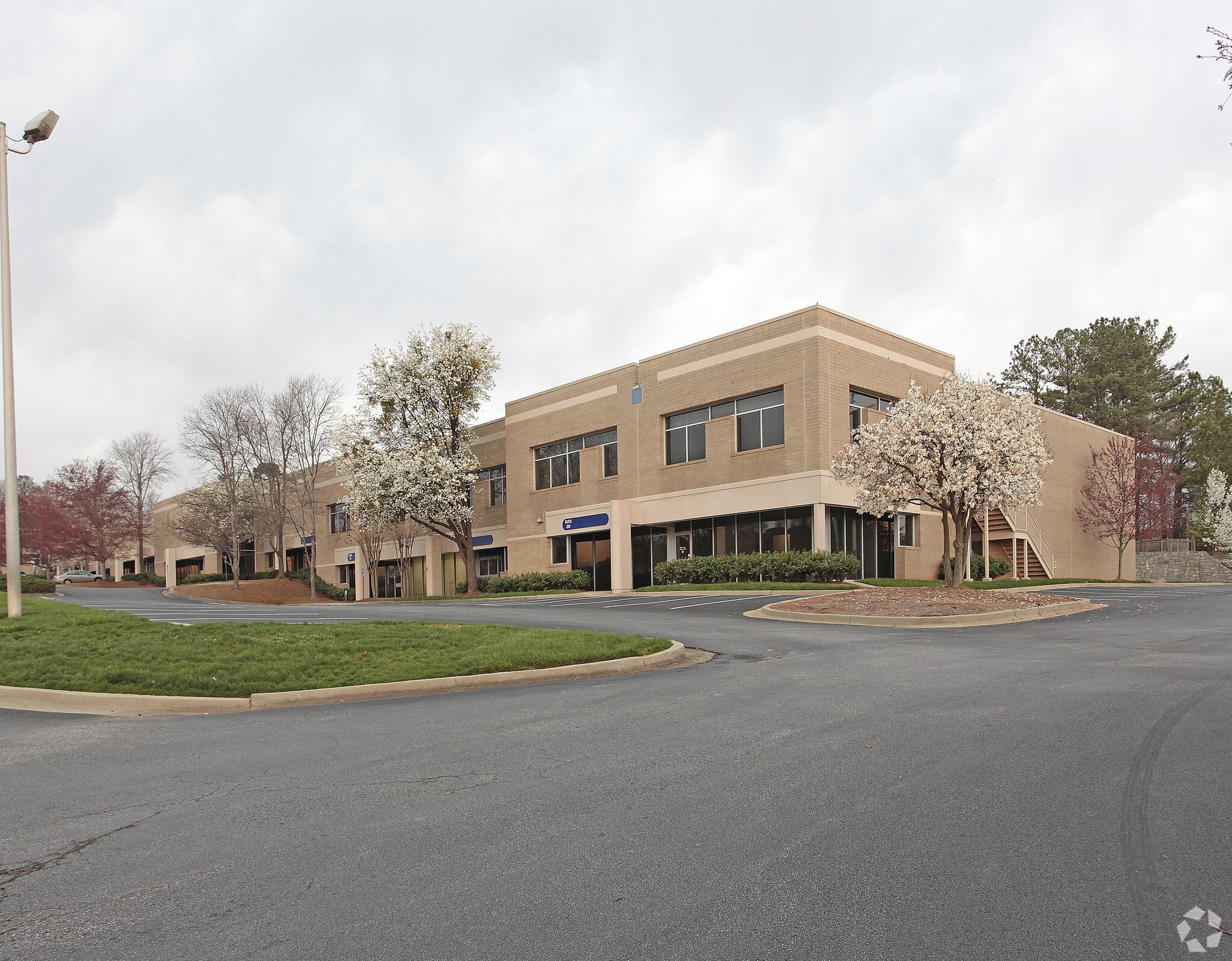 2270 Northwest Pky, Marietta, GA for lease Primary Photo- Image 1 of 9