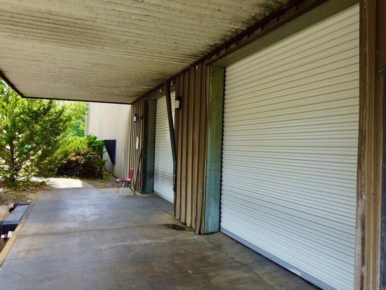 490 Sibley Ave, Union Point, GA à vendre - Photo du bâtiment - Image 3 de 12