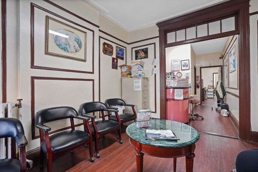 1670 Putnam Ave, Ridgewood, NY à vendre - Photo intérieure - Image 3 de 26