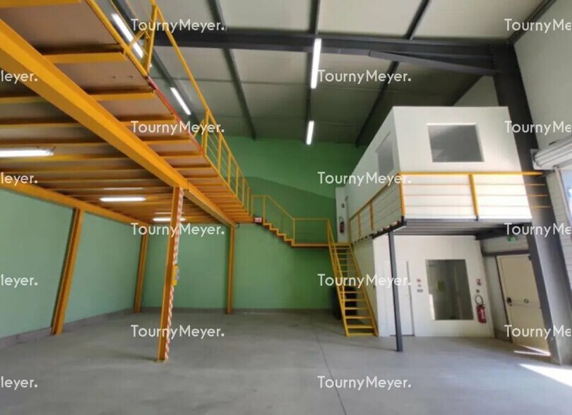 Industrial in Vendargues for lease - Interior Photo - Image 2 of 4