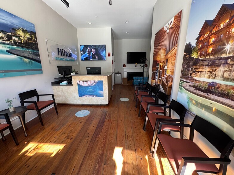 211-224 W Saint Julian St, Savannah, GA à louer - Hall d’entrée - Image 2 de 9