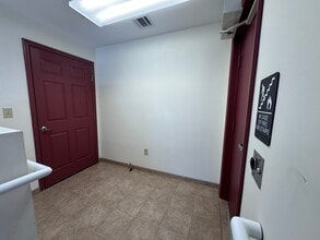 85 Hopper Ave, Waldwick, NJ à louer Photo intérieure- Image 1 de 6