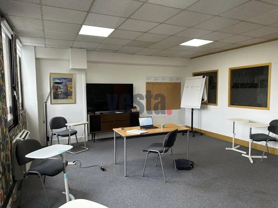 Bureau dans Champagne-au-Mont-d'Or à vendre Photo intérieure- Image 1 de 8