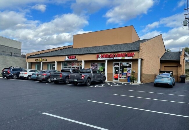 More details for 6470 Glenway Ave, Cincinnati, OH - Retail for Sale