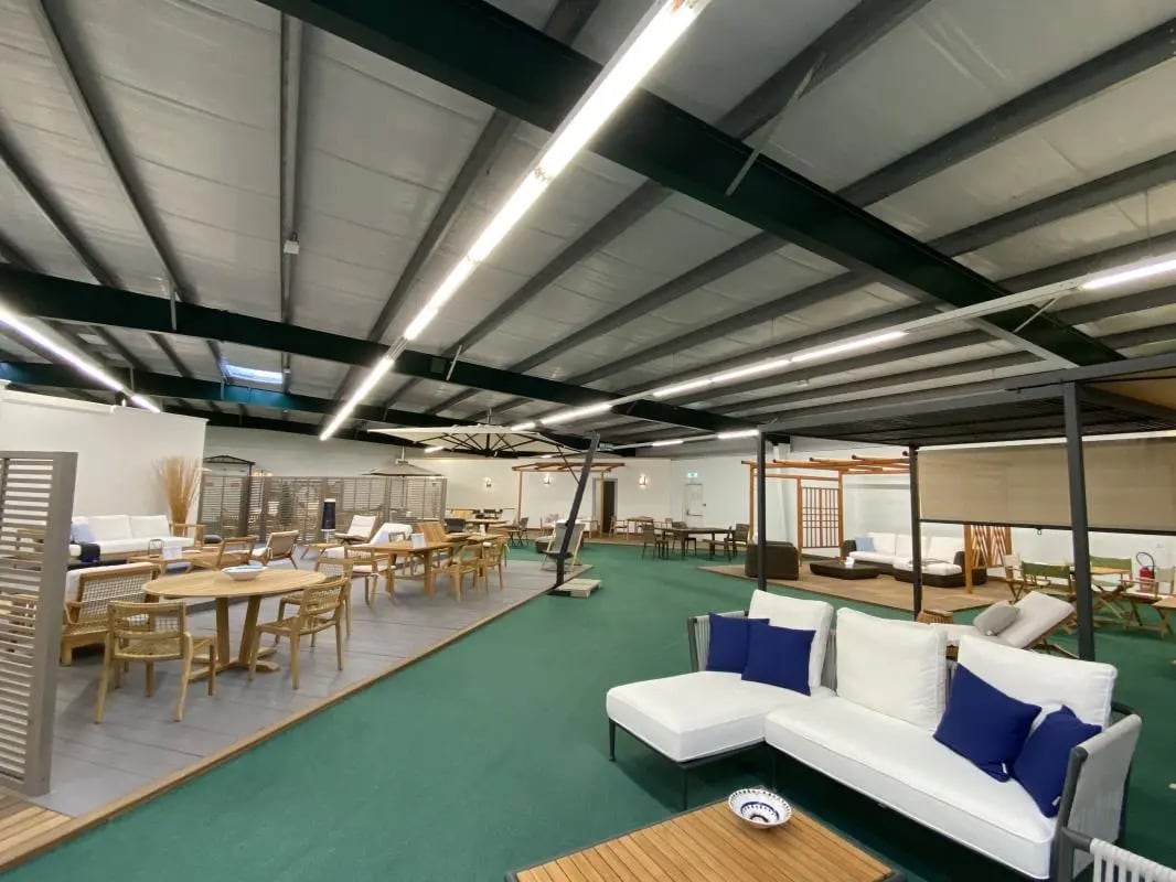 Office in Cadaujac for lease Building Photo- Image 1 of 16