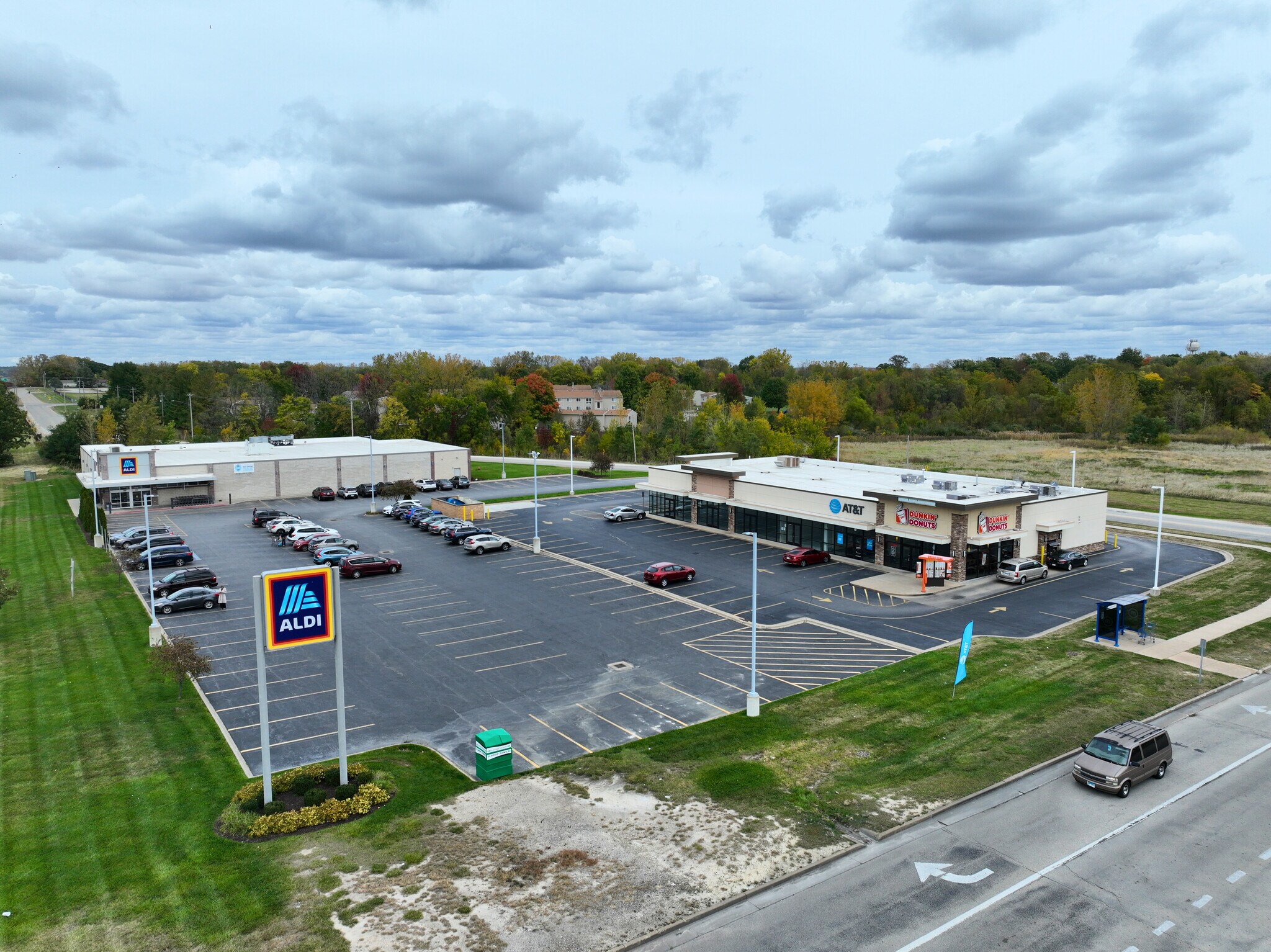 1210 18th St, Silvis, IL à louer Photo principale- Image 1 de 7