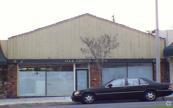 842 Foothill Blvd, La Cañada Flintridge, CA à vendre - Photo du bâtiment - Image 3 de 38