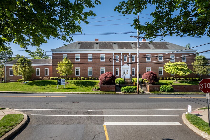 97 Main St, Chatham, NJ à louer - Photo du bâtiment - Image 3 de 16